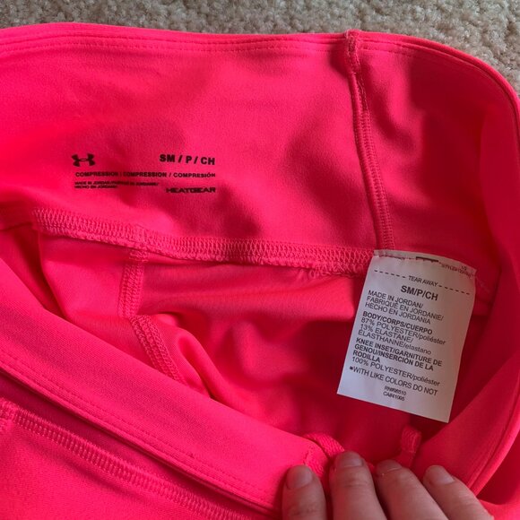 Under Armour Women's Athletic Capri Leggings, Neon Pink, size S NWT - Picture 7 of 8